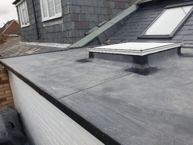 New EPDM Rubber Roof Covering (image 3 of 8)