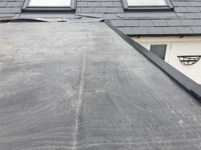 New EPDM Rubber Roof Covering (image 5 of 8)