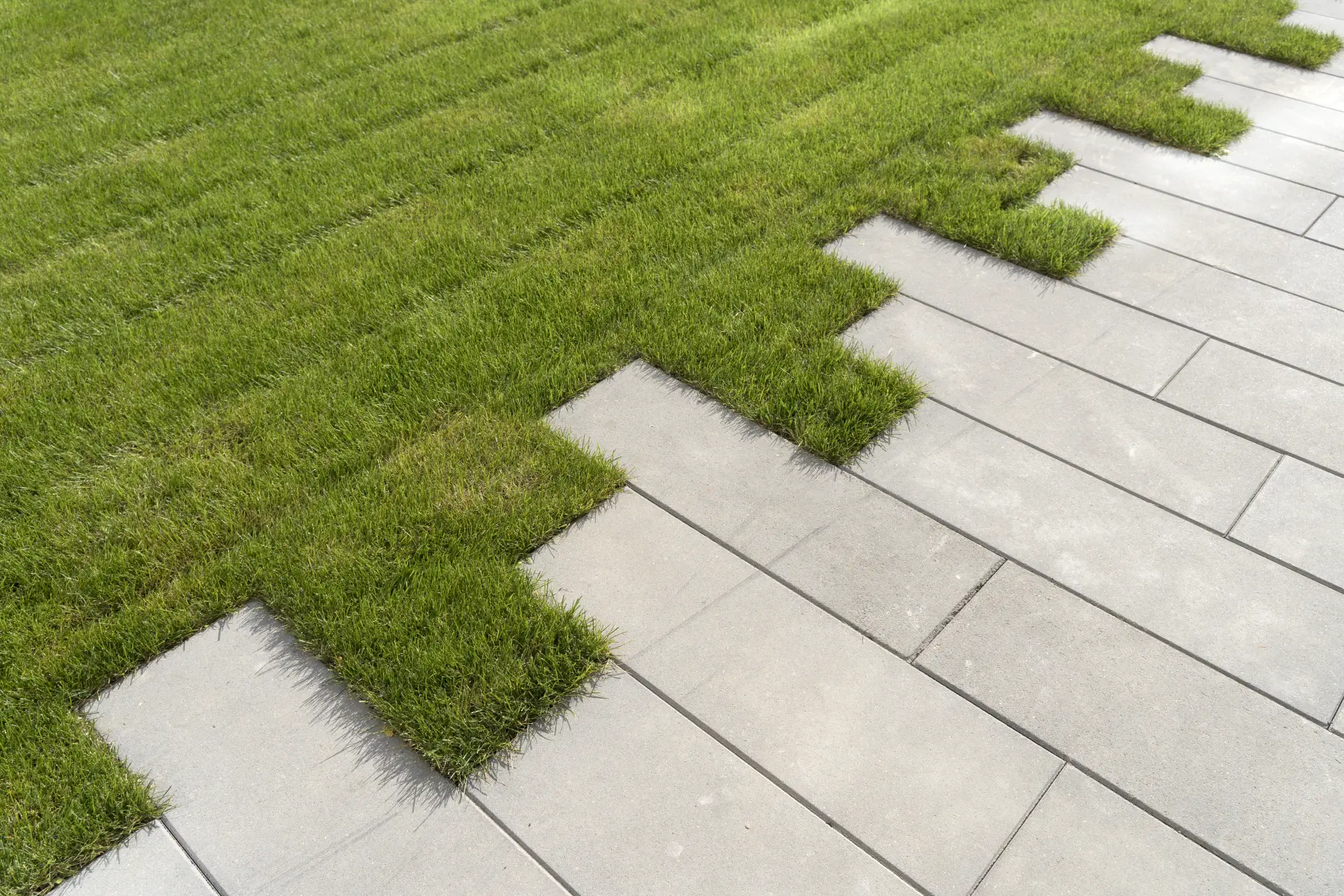 Choosing the Right Hard Landscaping Materials Image