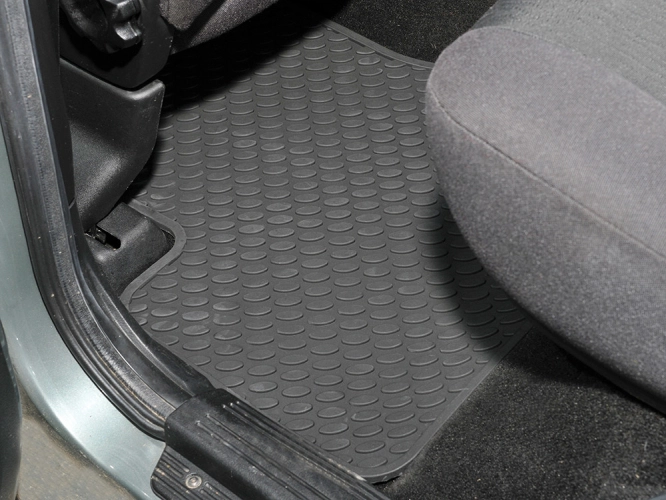 Land Rover Freelander 1 Rear RHD/LHD Rubber Mat Set DA4429
