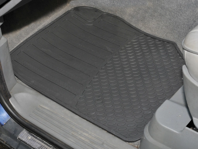 Land Rover P38 Front RHD Rubber Mat Set DA4430