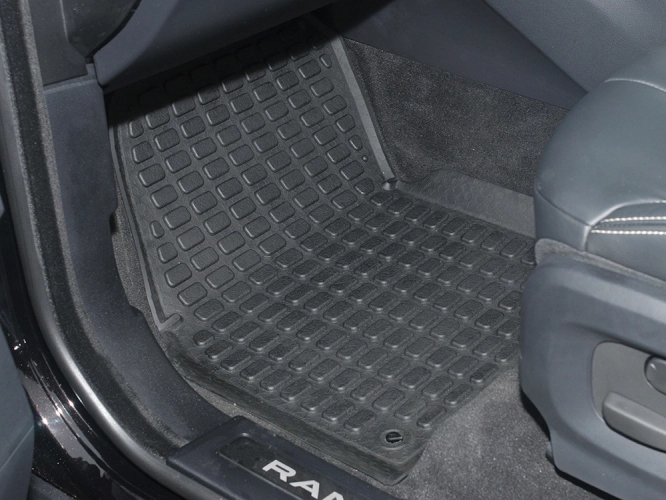 Land Rover Range Rover Evoque 12-18 Rubber Mat Set DA4812