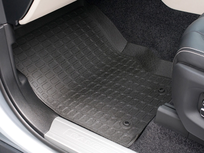 Land Rover Range Rover 13-22 Rubber Mat Set DA4820