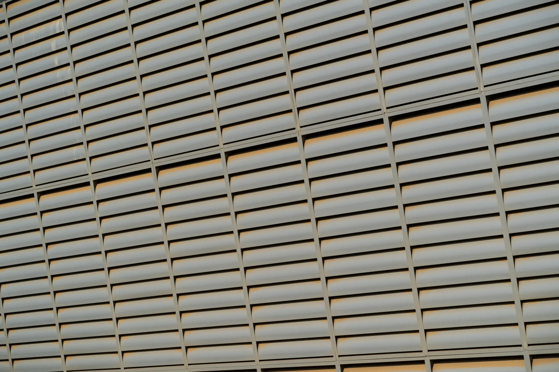 The Benefits of Metal Cladding for Commercial Buildings