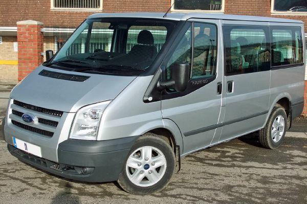 Why Choose Minibus Hire for Weddings Image