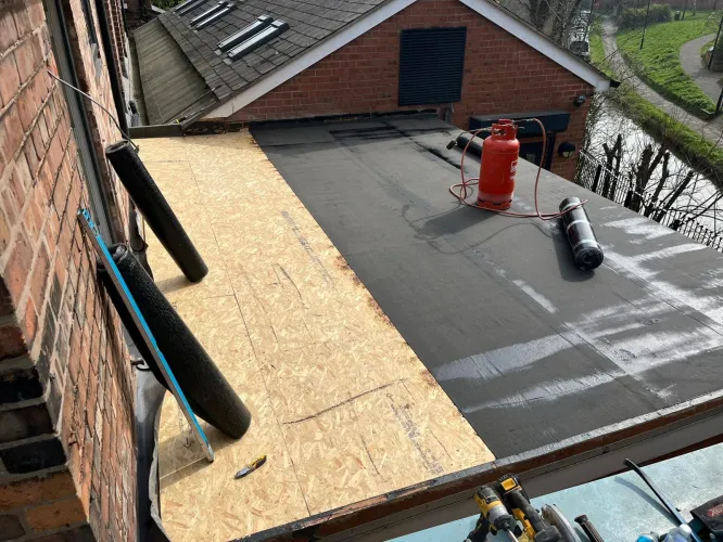 Flat roof Chester (image 4 of 18)