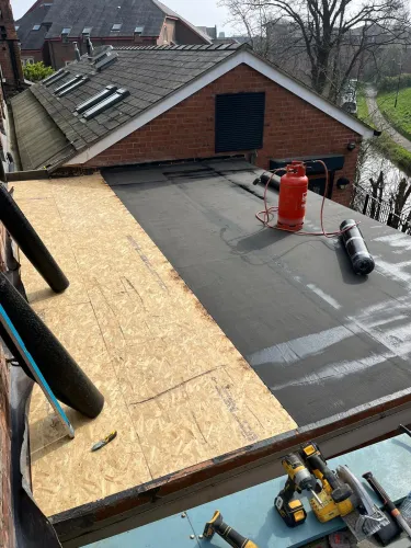 Flat roof Chester (image 5 of 18)