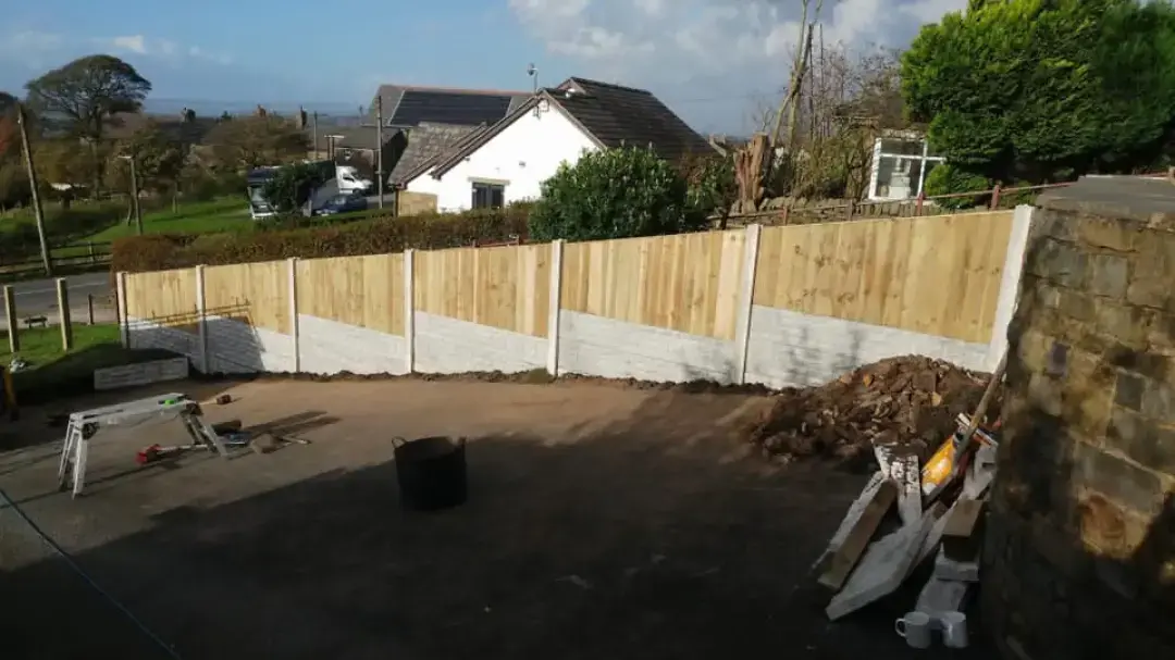 Professional fencing contractor options