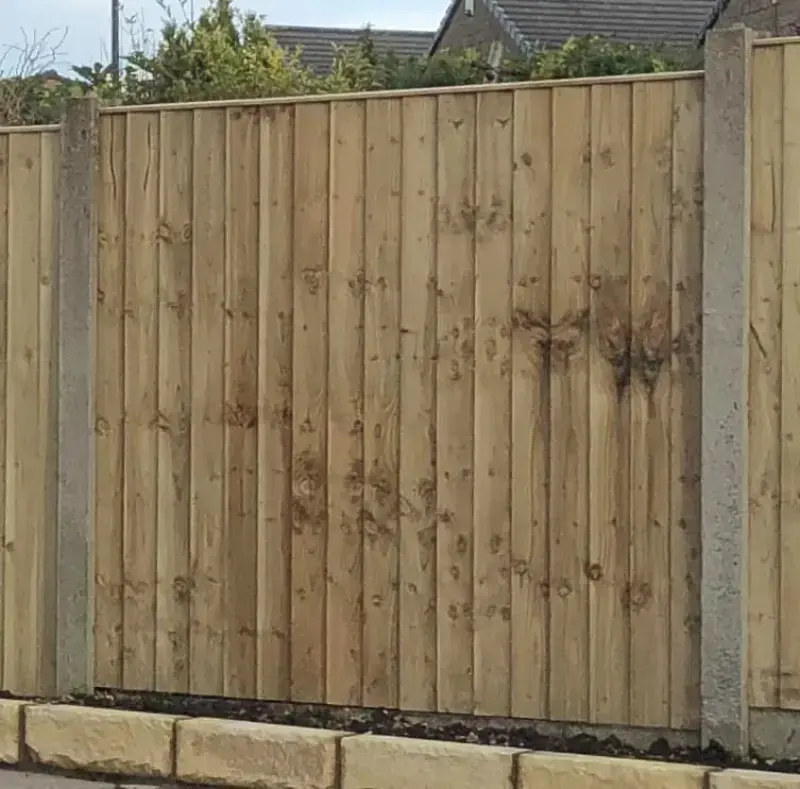 Fencing panels and posts delivery