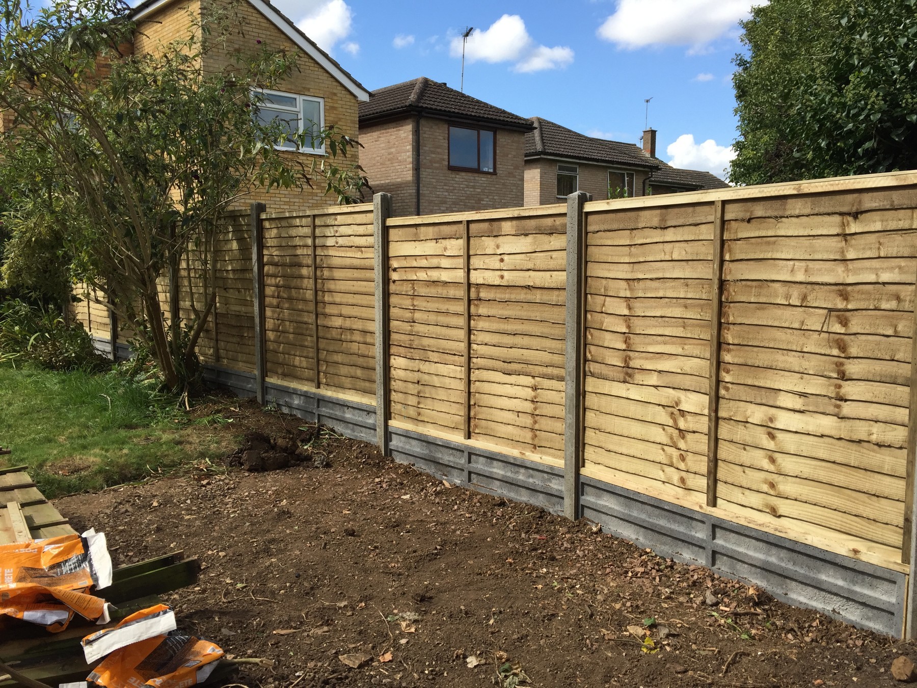 Damaged fencing Repair Milton Keynes, Buckinghamshire