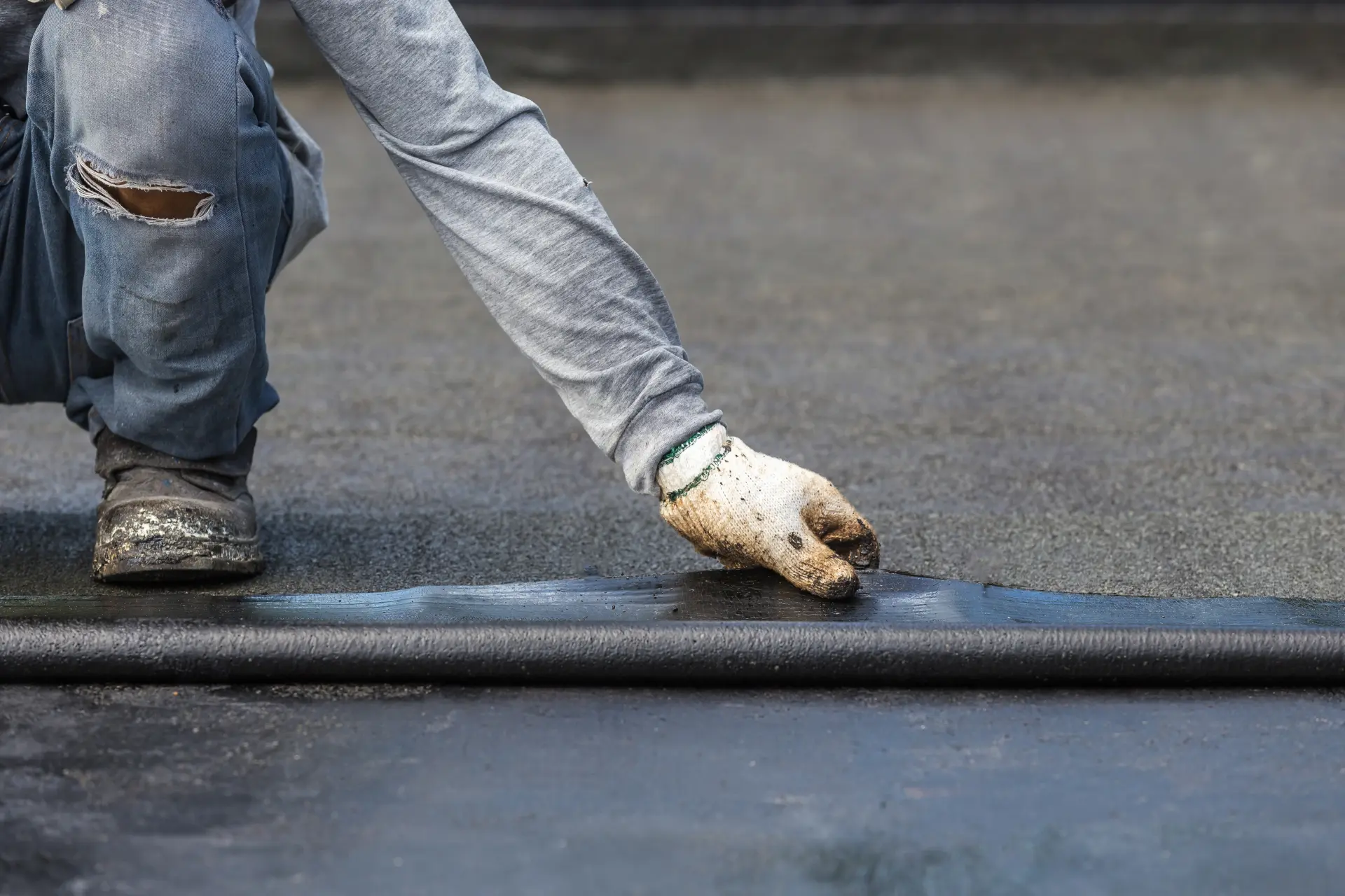 Energy-Efficient Flat Roofing Solutions for Your Home Image