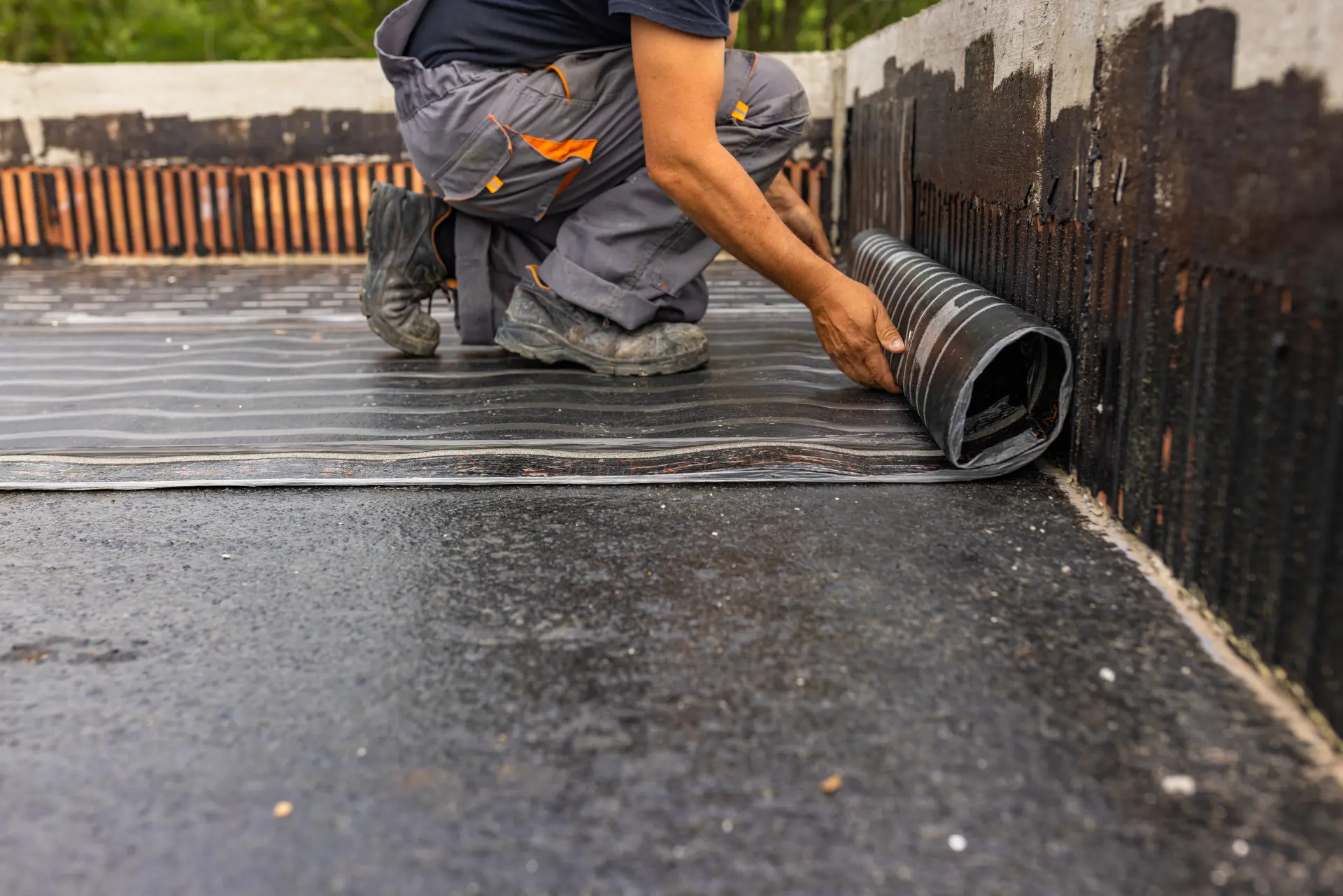 Energy-Efficient Flat Roofing Solutions