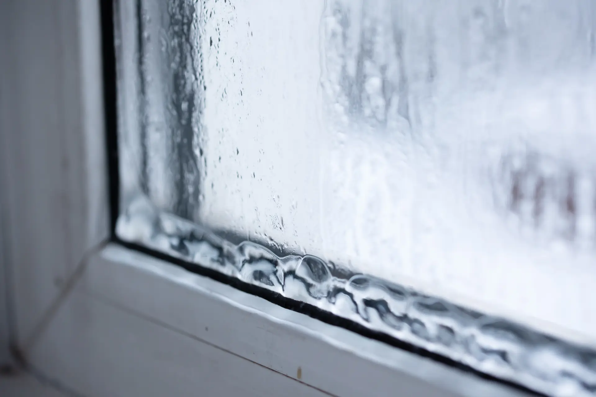 When to Worry About Misted Glass