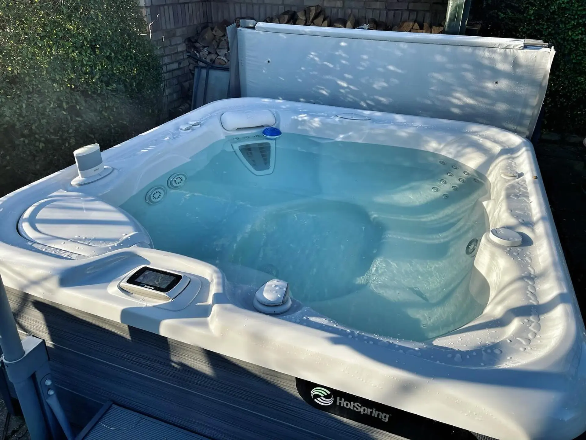 Materials - Buyers Guide for Hot Tubs