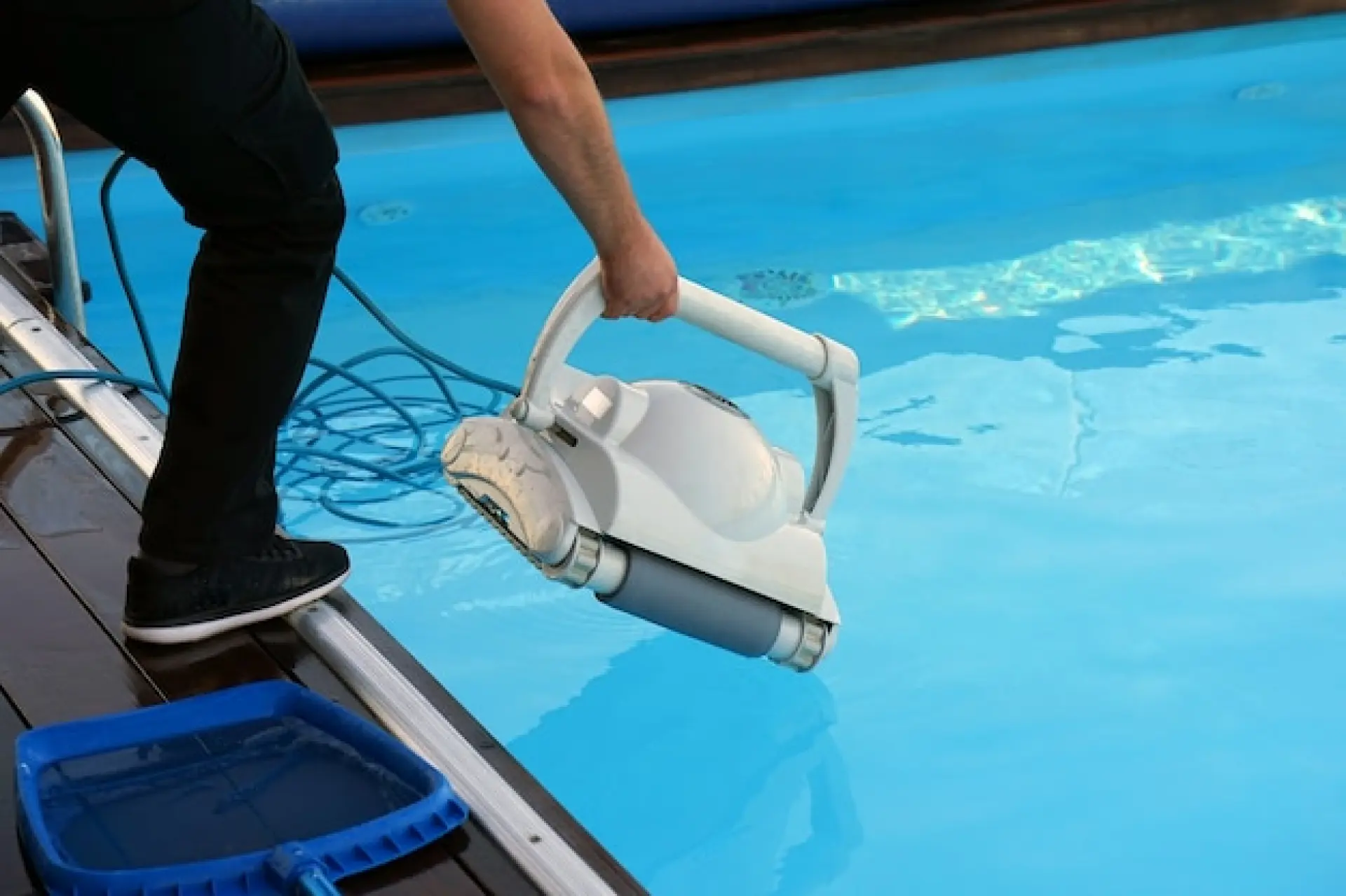Regular Pool Cleaning Services