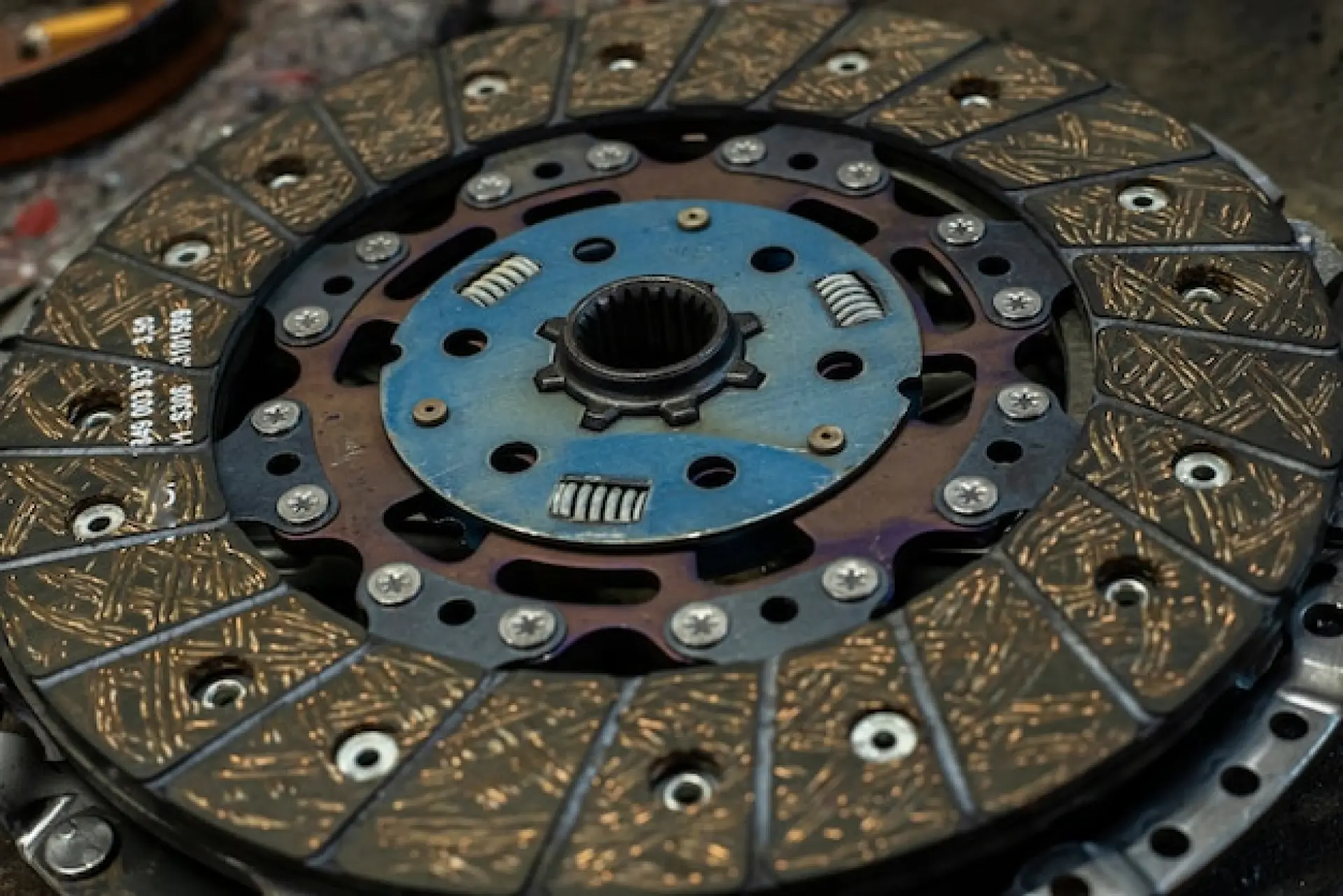 What Causes Clutch Failure Key Reasons Explained Image