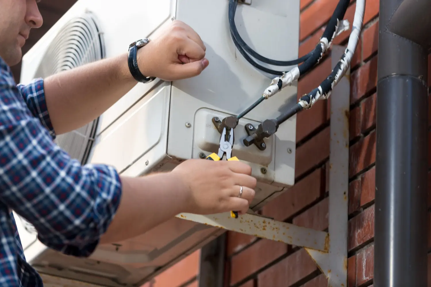 Oil Boilers To Air Source Heat Pumps West Sussex Brighton and Hove East Preston