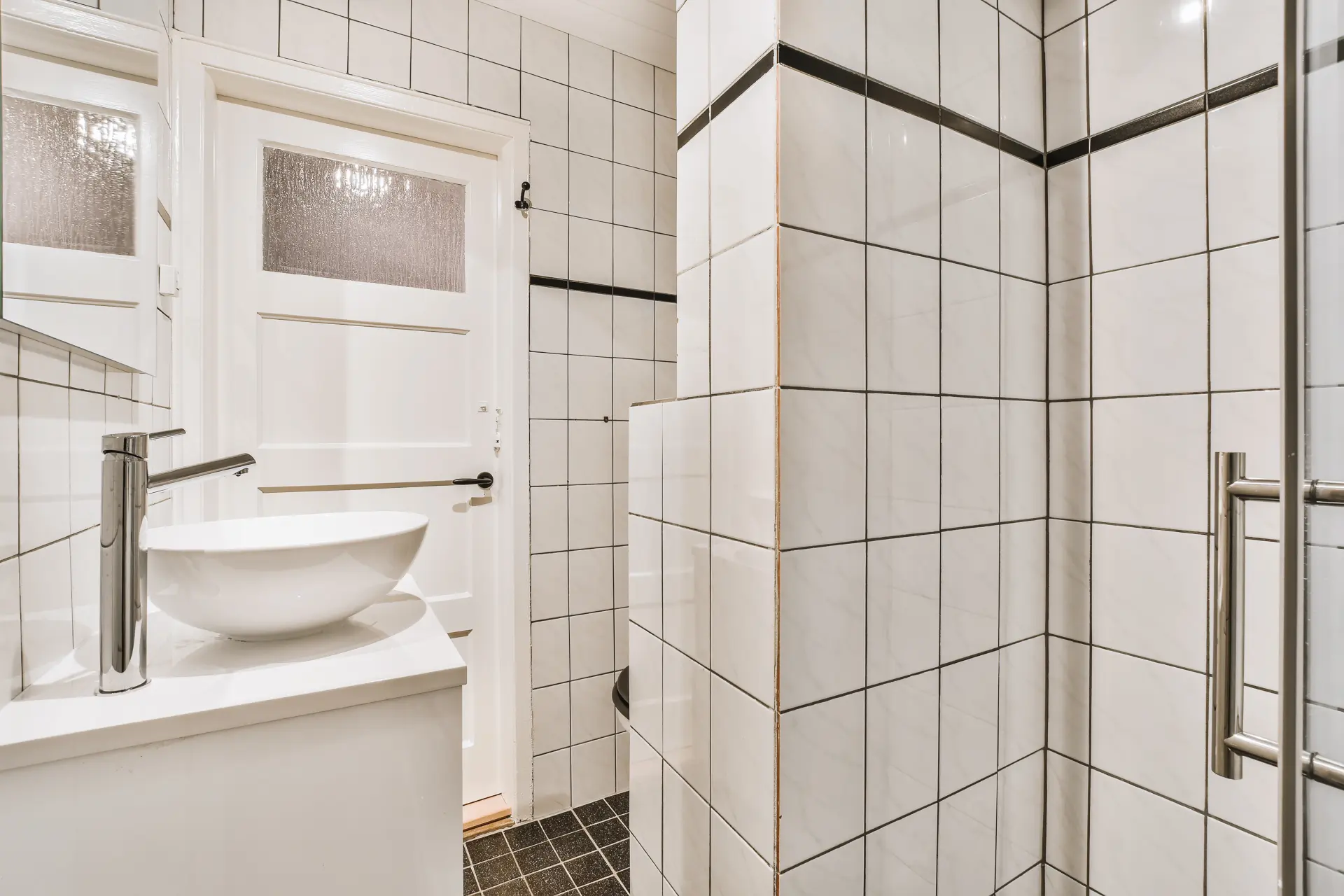 Tiling and Flooring - What Happens During a Bathroom Fitting?