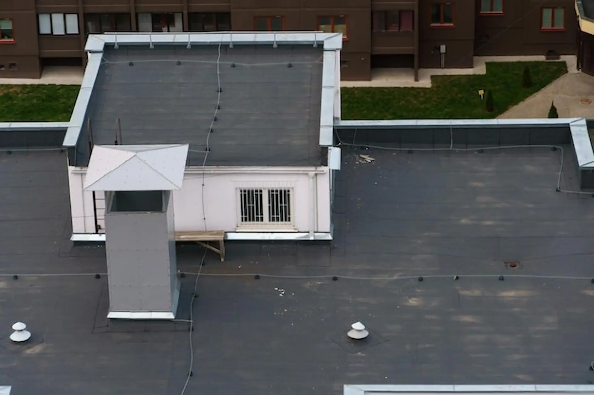What to Consider Before Installing a New Roof