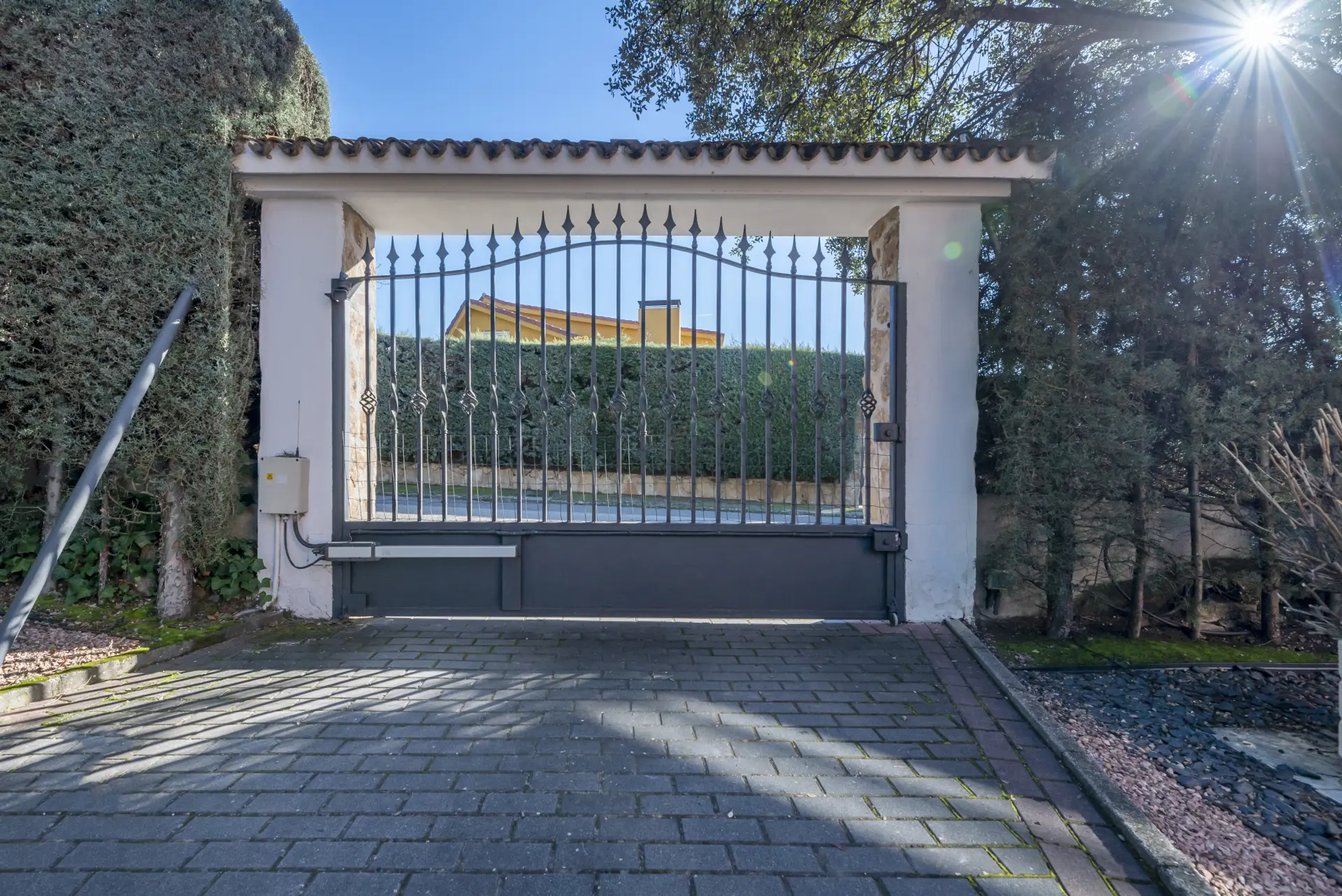 How Electric Driveway Gates Enhance Security and Convenience How Electric Driveway Gates Enhance Security and Convenience