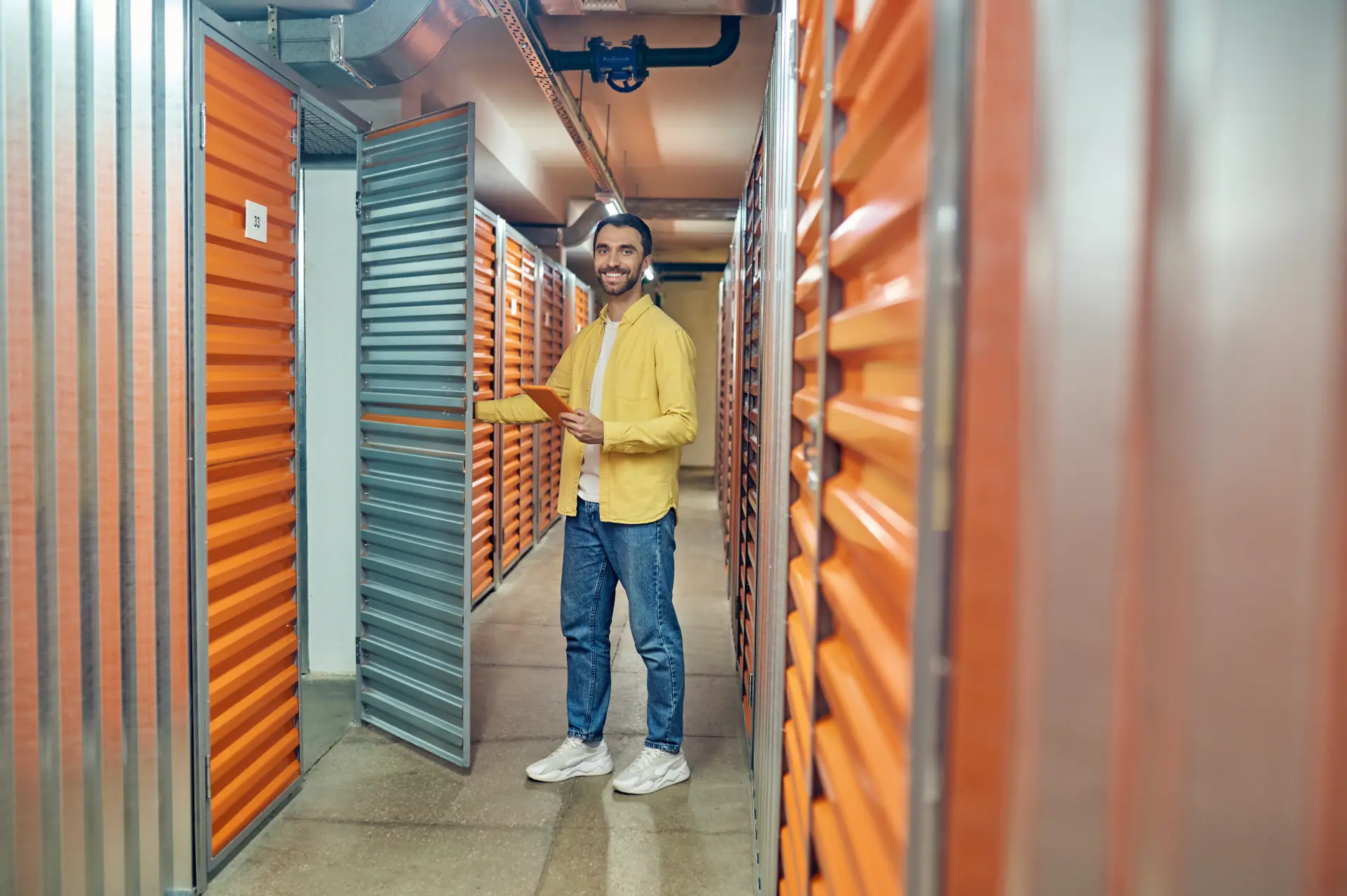 Opening storage container