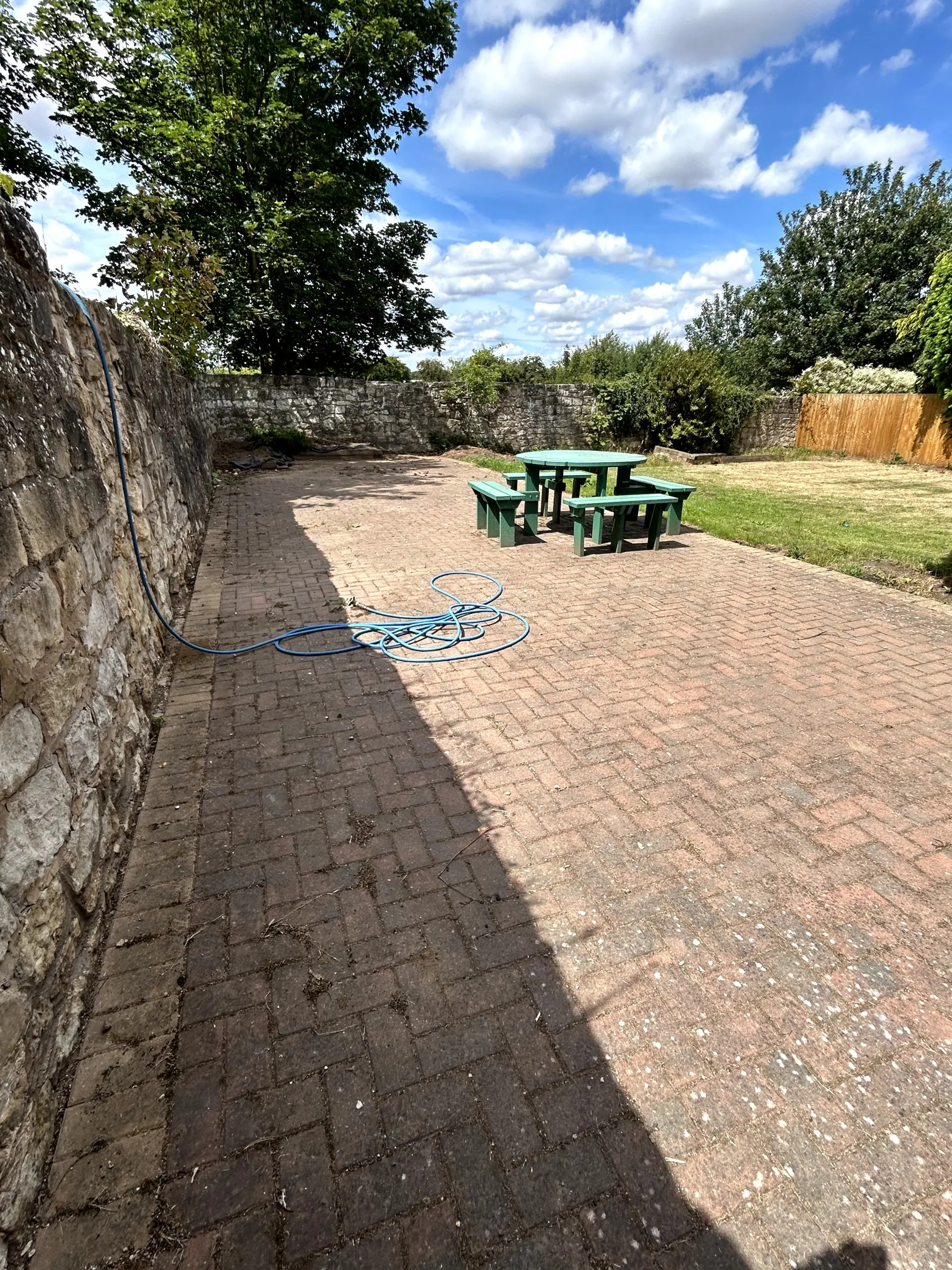 Conisbrough Graffiti Removal Cleaning