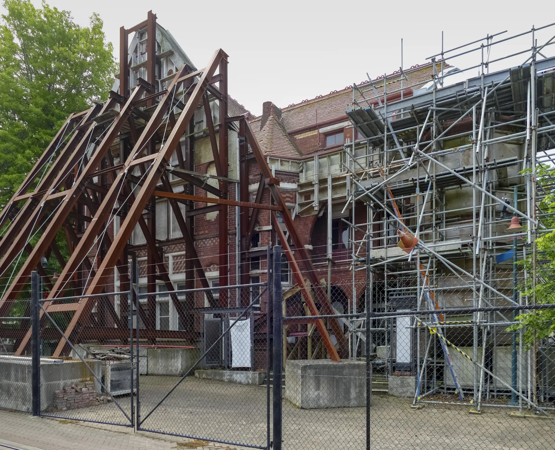 What Are The Top Safety Tips Of Scaffolding? Scaffolding Hire Near Me Northampton, Daventry, Wellingborough