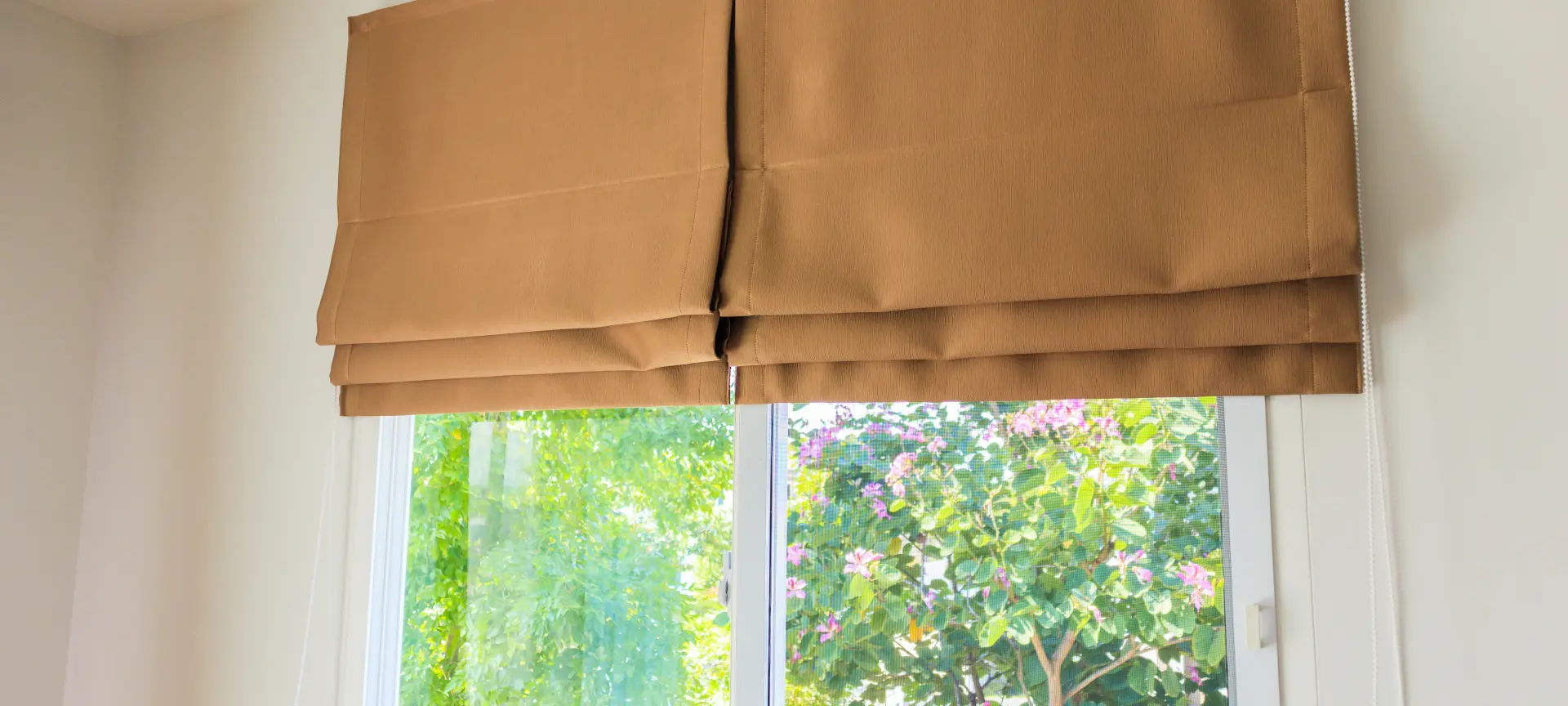 Choosing Roman Blinds for Kitchens and Bathrooms