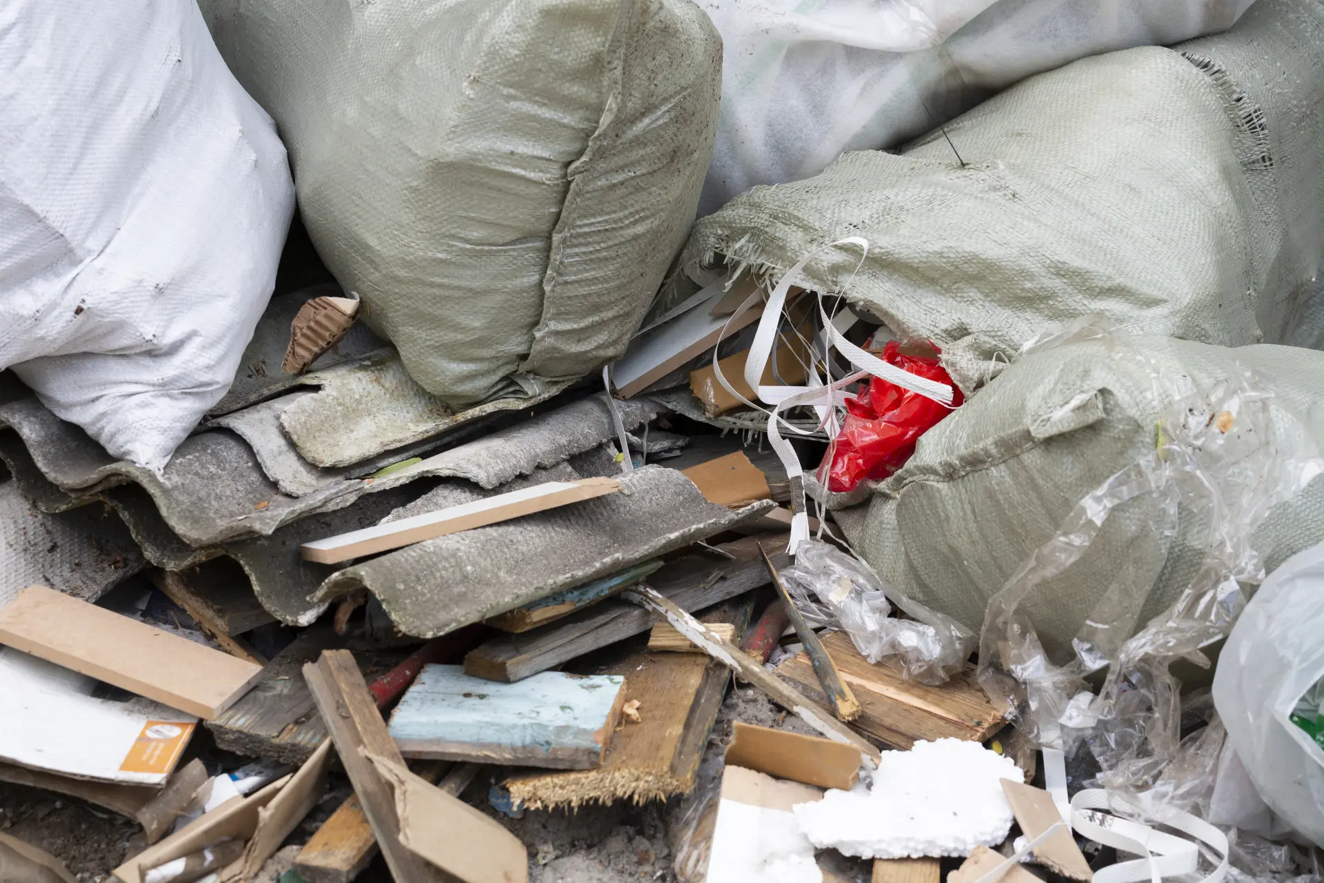 Building Waste - Risks to the Environment