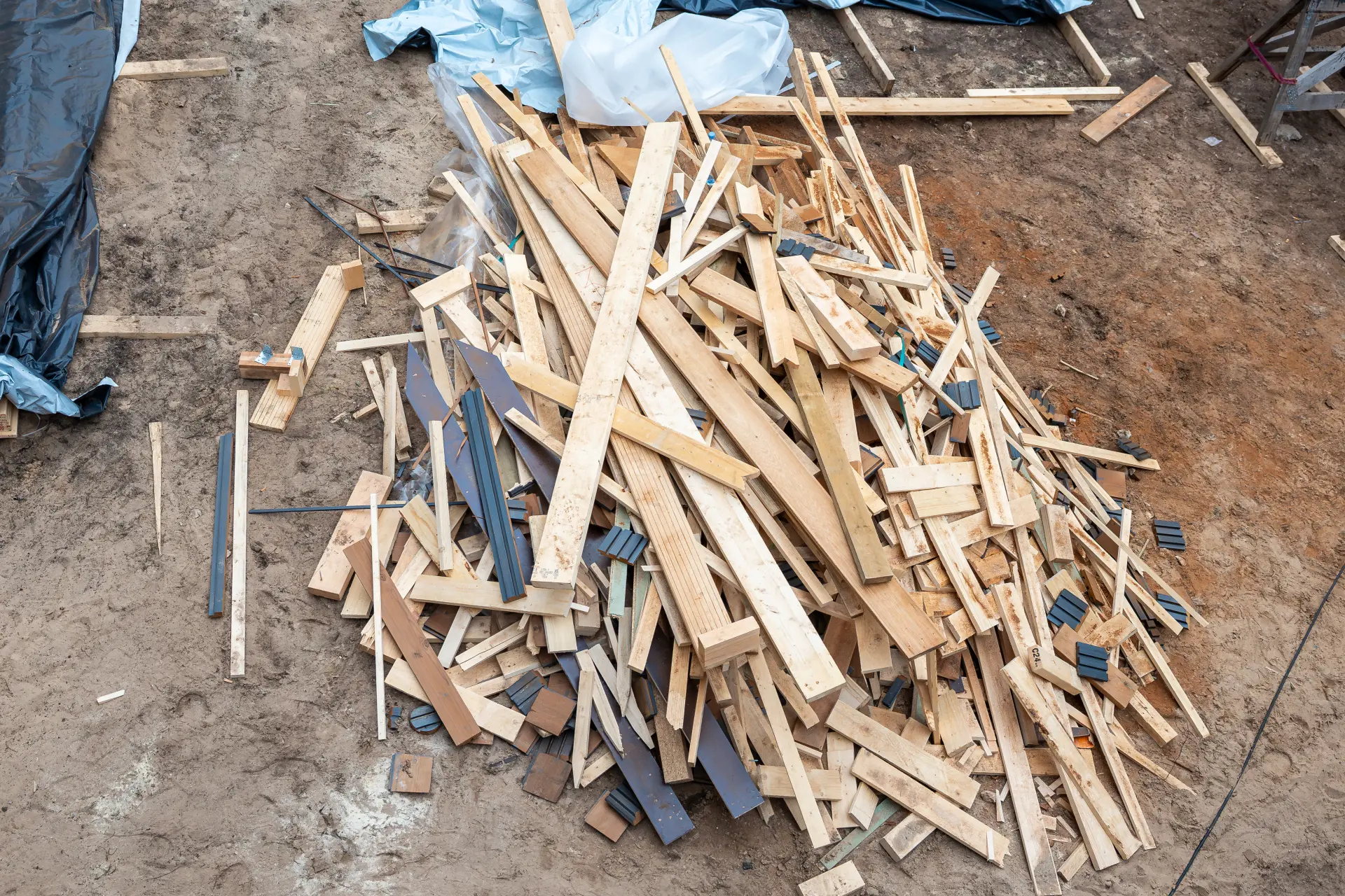 The Safe Way to Get Rid of Building Waste Image