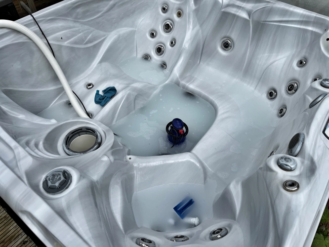 Masterspa biofilm flush & water change (image 4 of 7)