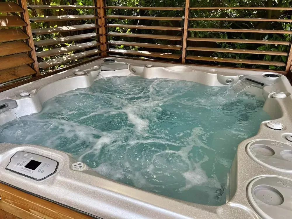 Hot tub with clear water and fitted seating