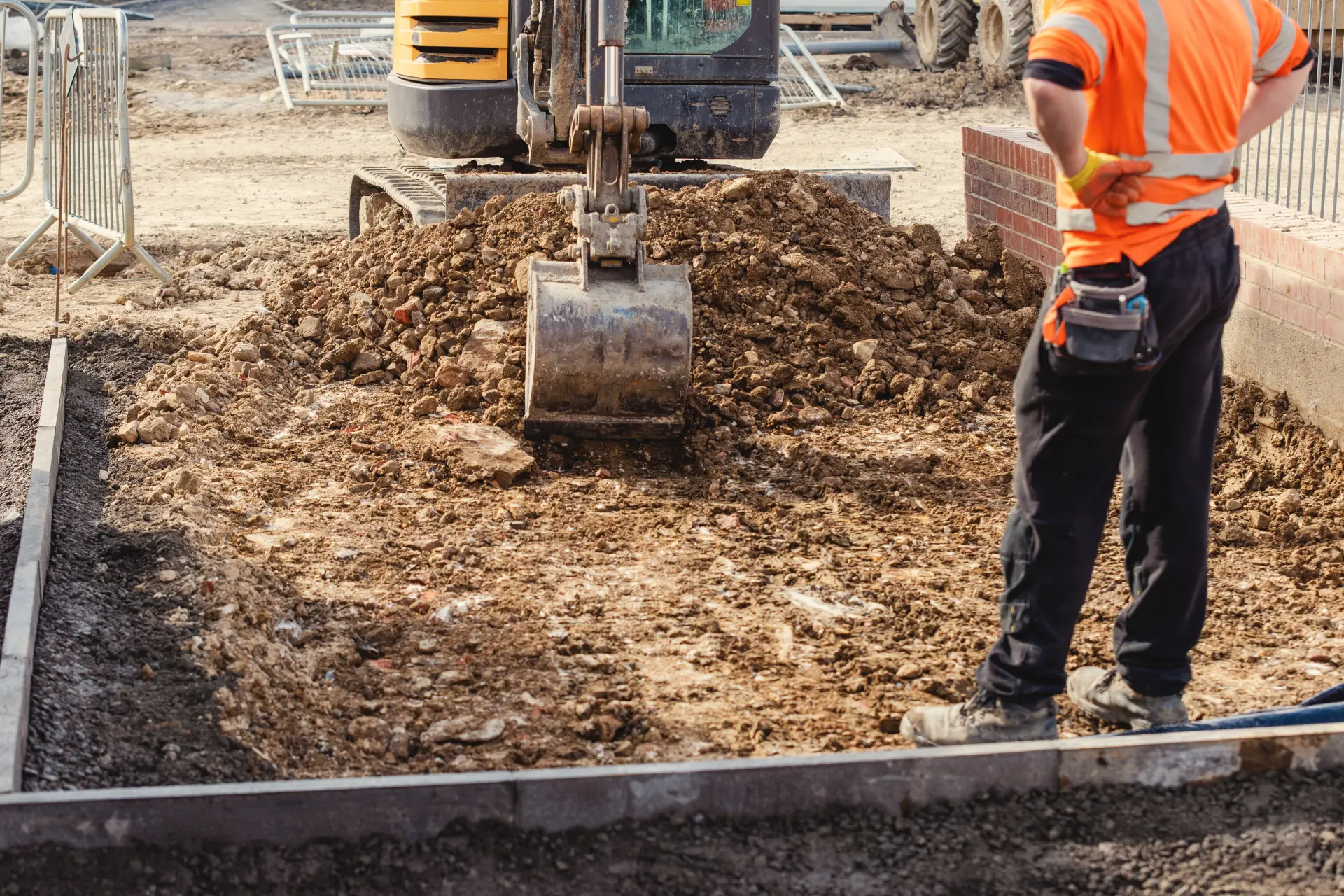 Basingstoke Muckaway Near Me | Grab Lorry Hire in Basingstoke
