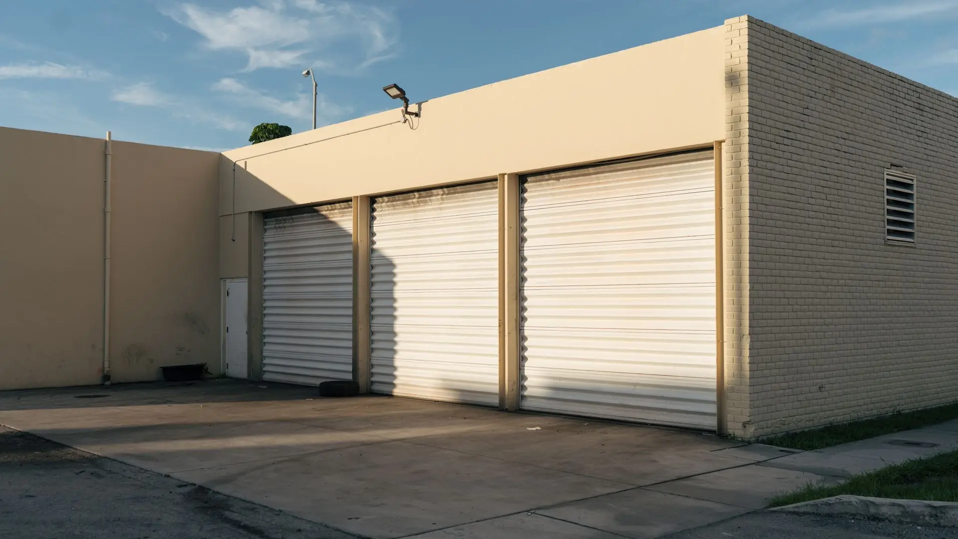 Faster Opening and Closing for Energy Loss