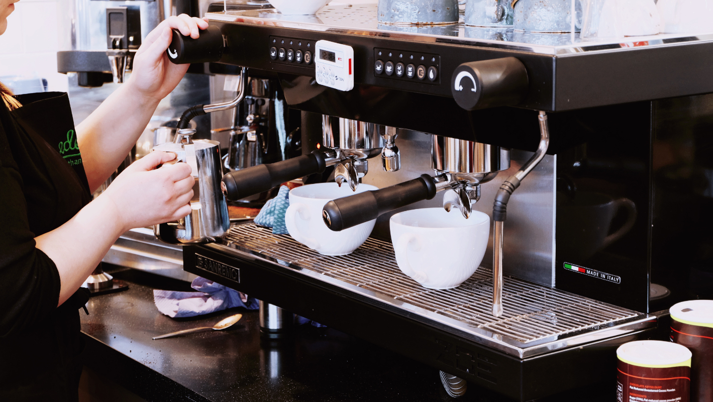What to Look for in a Commercial Coffee Machine Image