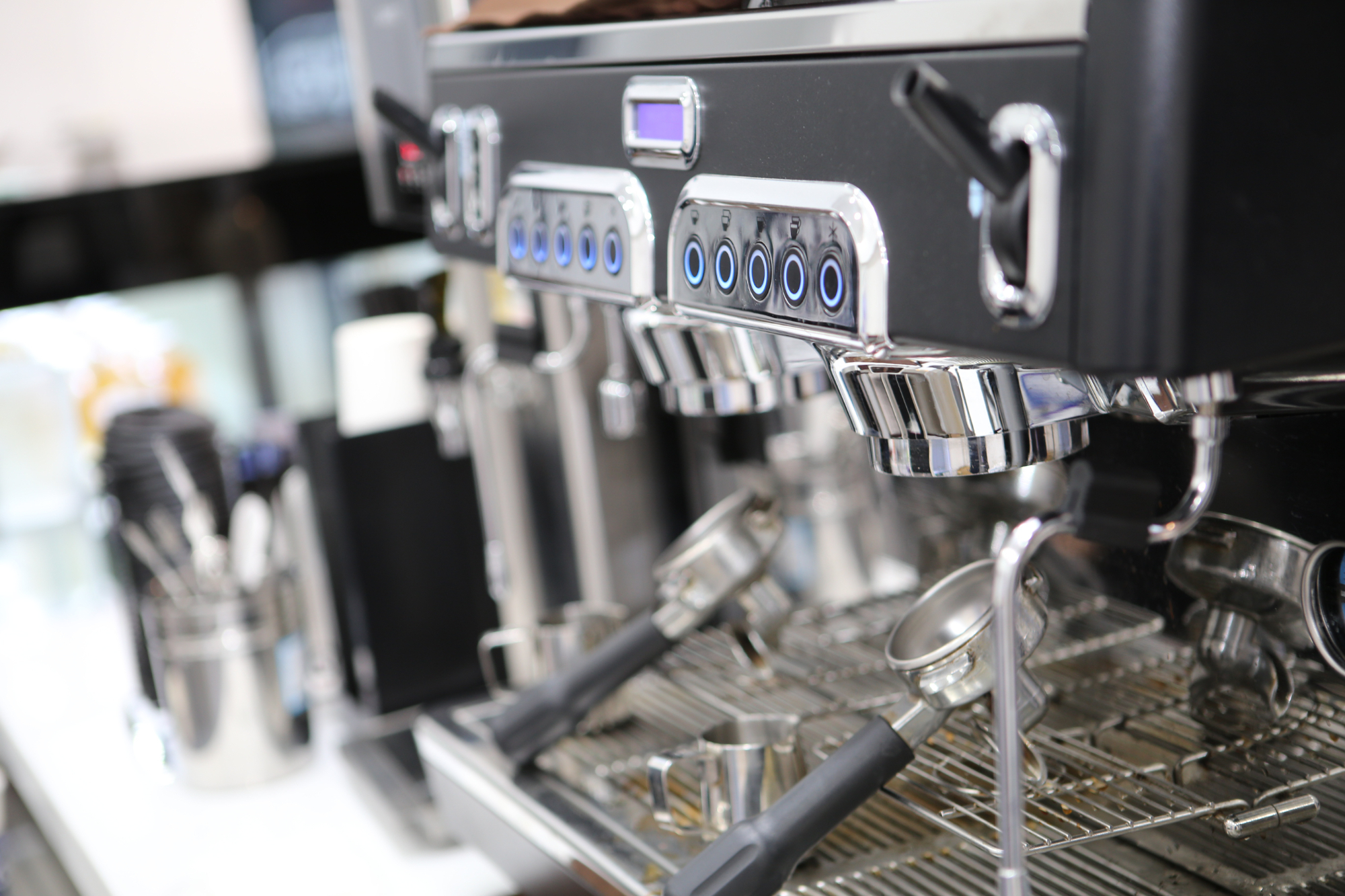 Maintaining Your Coffee Machine: Simple Tips for Shop Owners