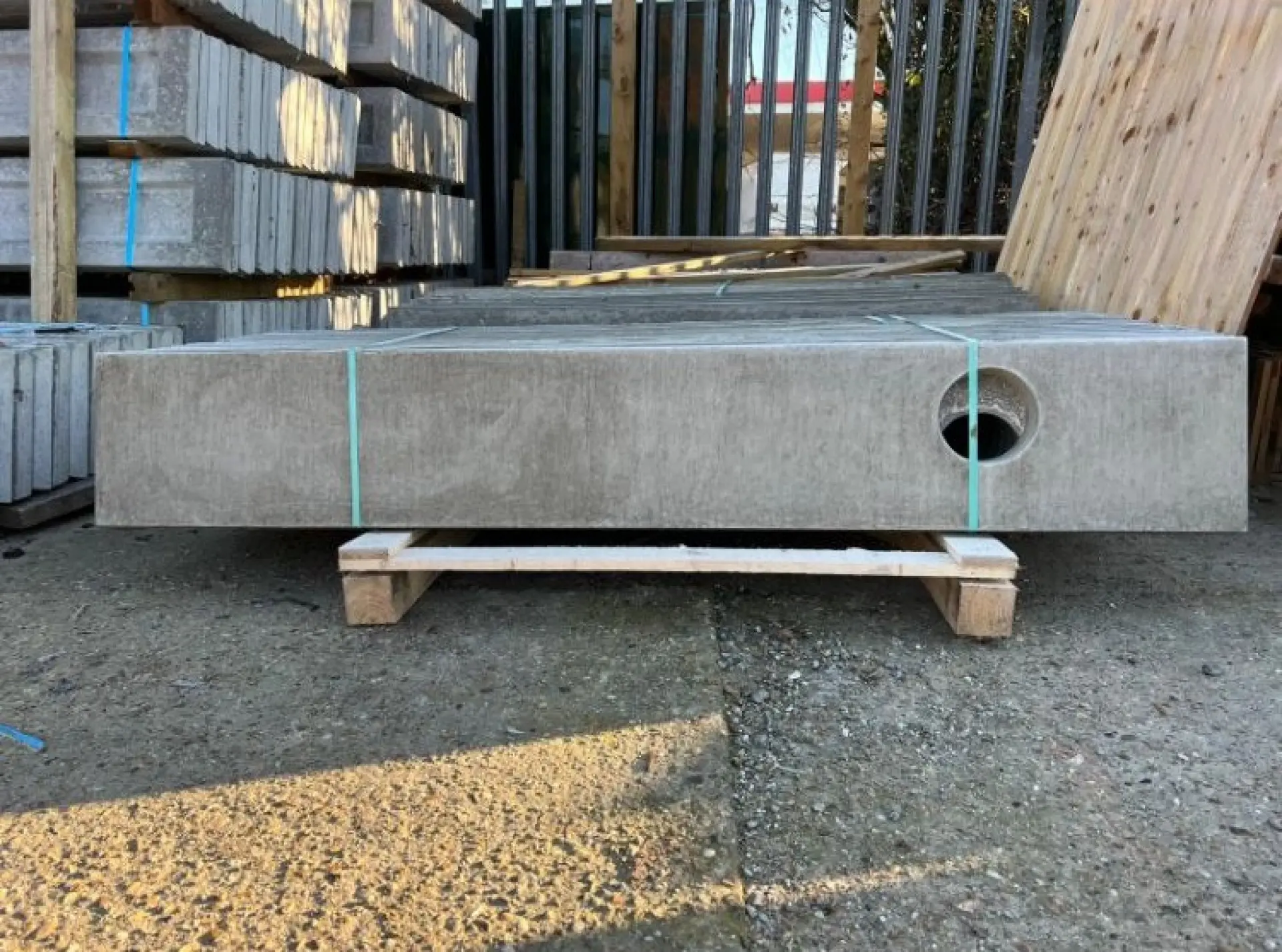 Commercial fencing project