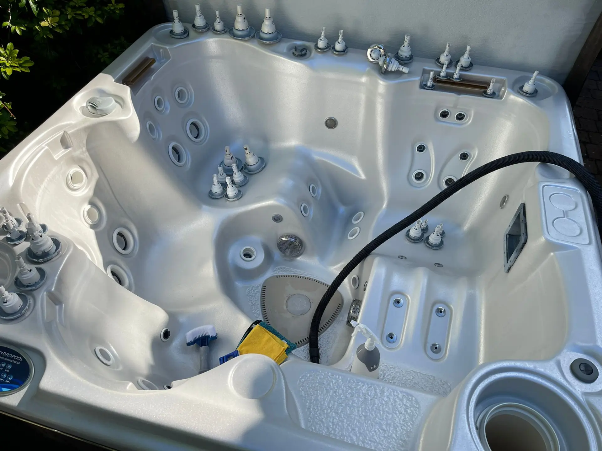 Hydropool Leak Detection and Repair