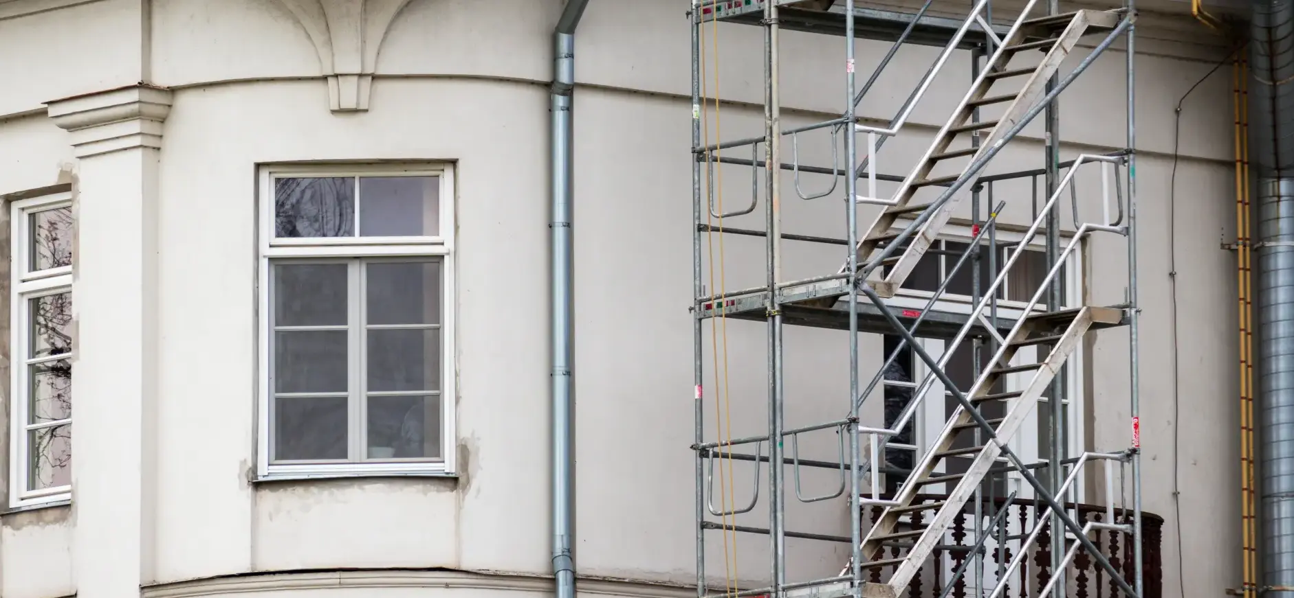 Why Scaffolding Is Essential for Home Improvements