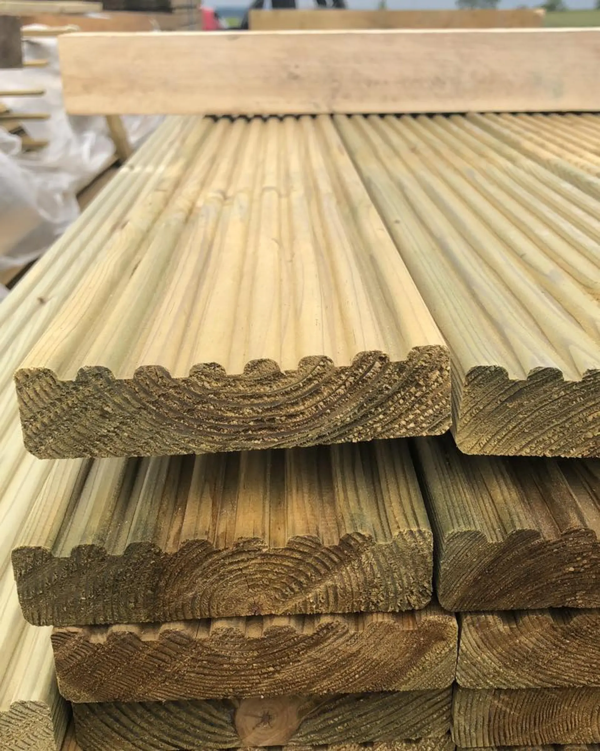 Decking Material - Plan the Perfect Garden Decking