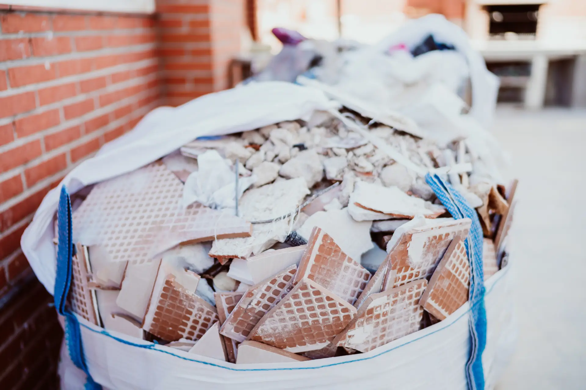 How to Safely Dispose of Construction Waste