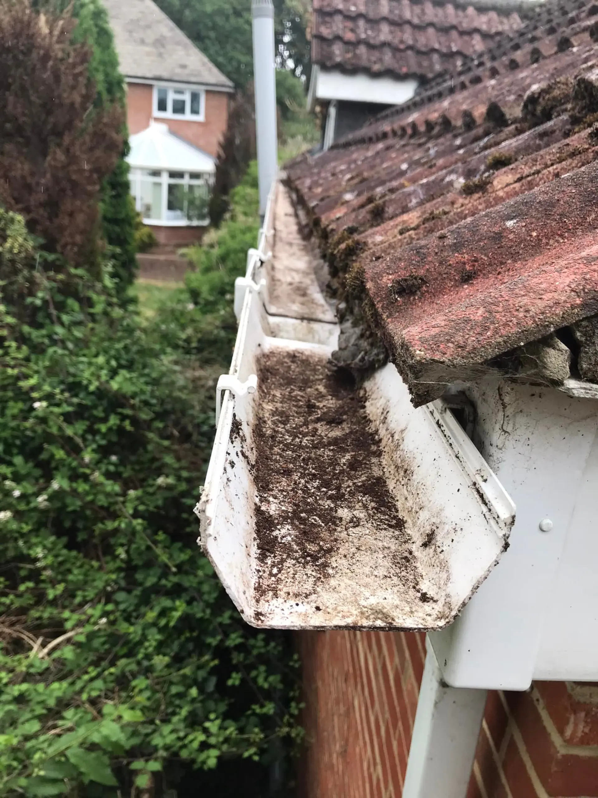 Gutter Maintenance Alton, Herriard and Medstead
