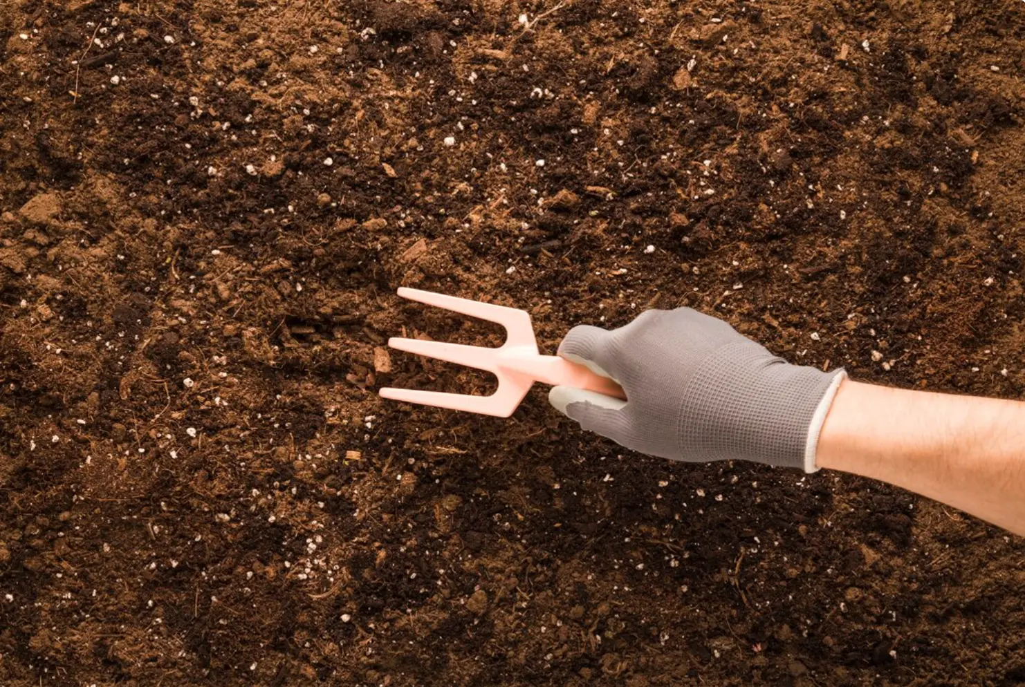 Choosing Grade A or Grade B Topsoil Choosing Grade A or Grade B Topsoil