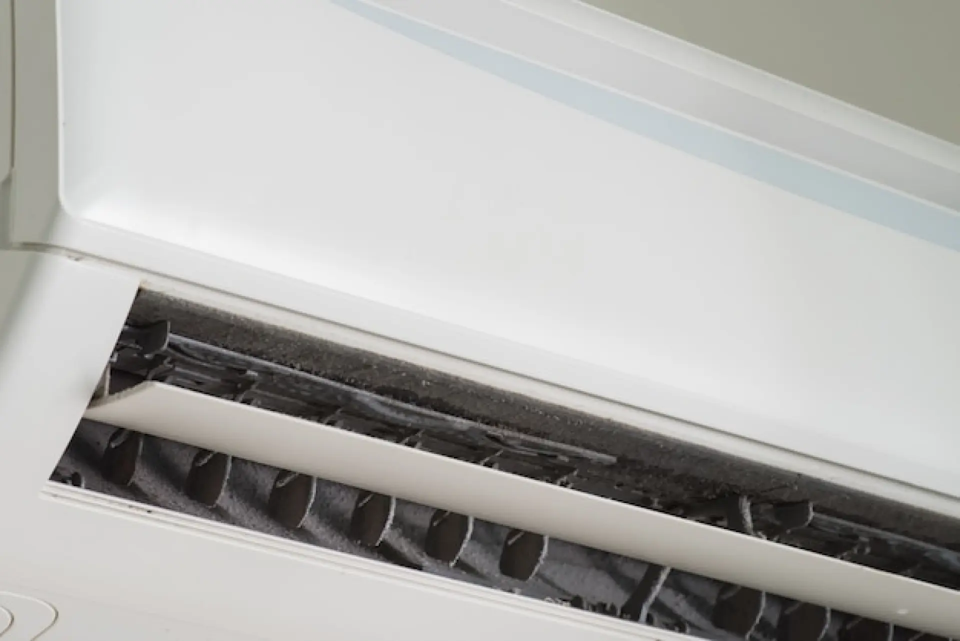 Signs Your Air Conditioning System Needs Servicing