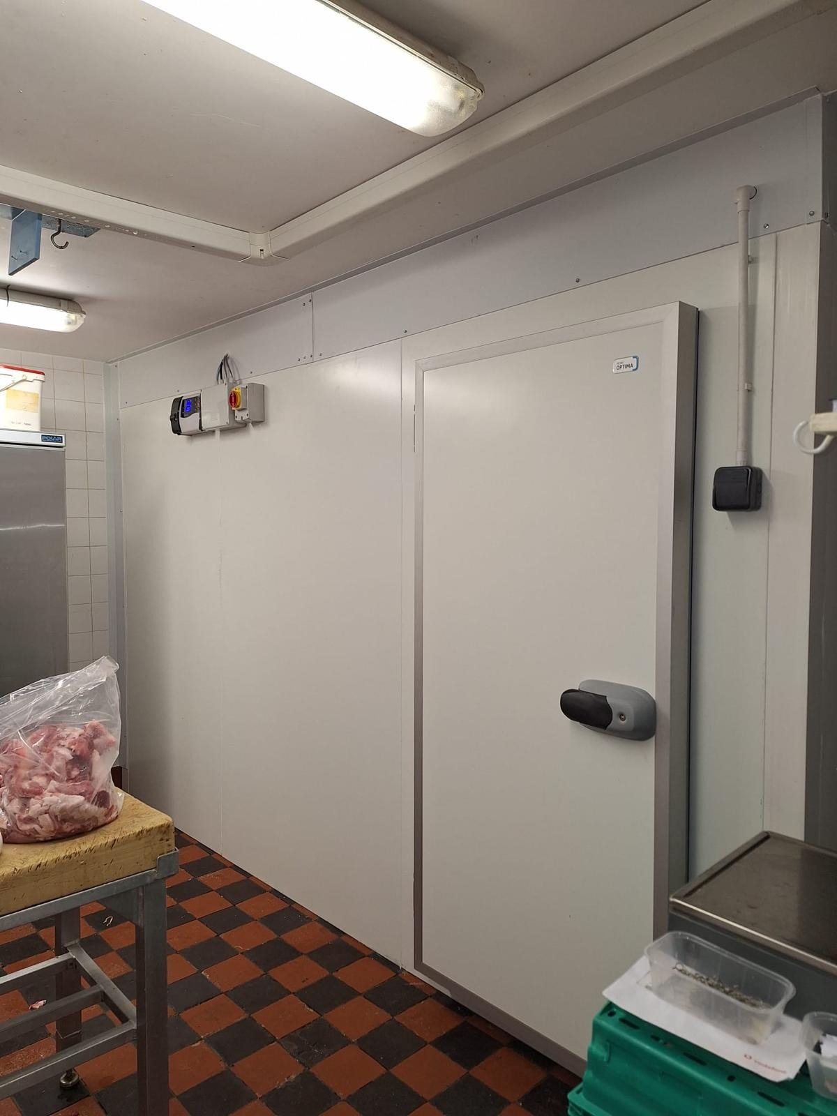 Retail Air Conditioning Installation in Derby, Nottingham, Leicester