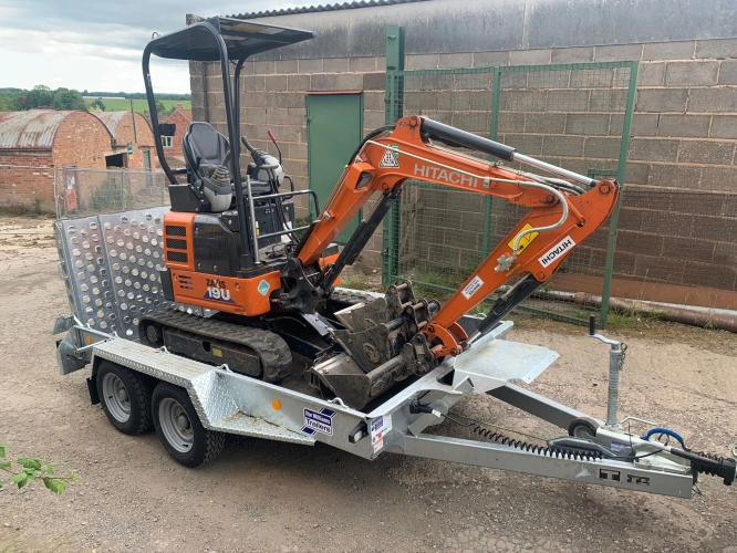 Mini Digger (image 2 of 6)