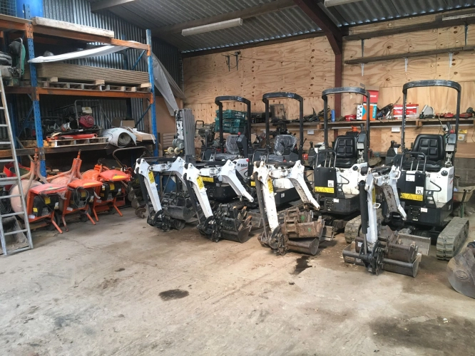Micro Digger (image 3 of 3)