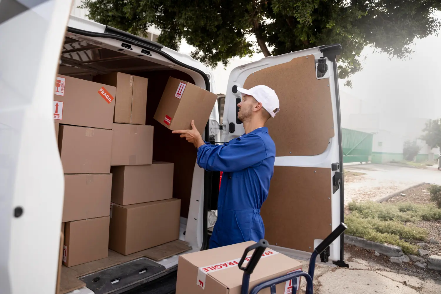 Long Distance and Local Moving Service Wigan