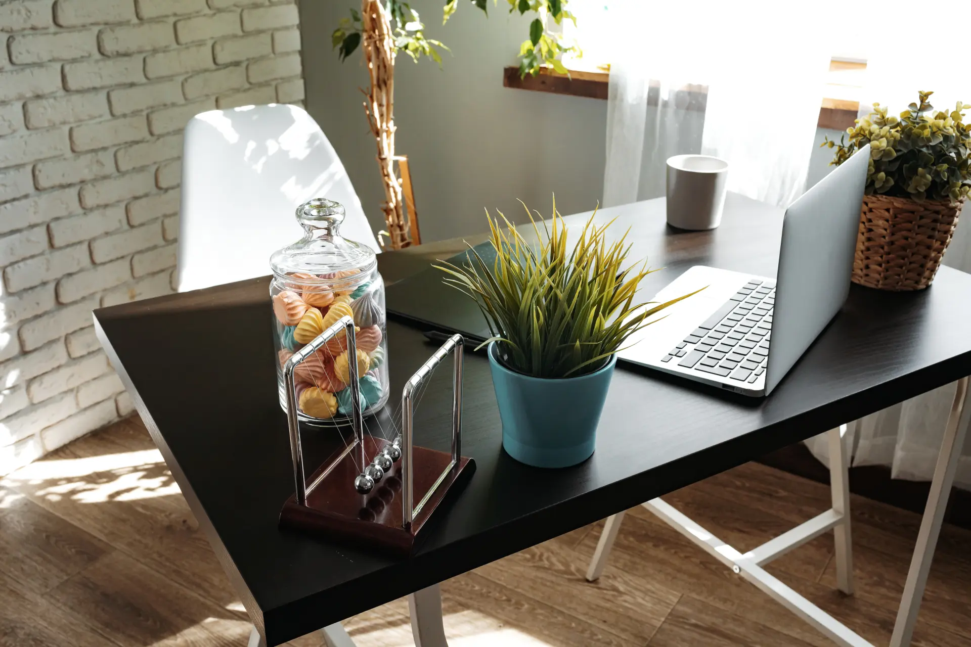 Benefits of Professional Commercial Decorator Hire Image