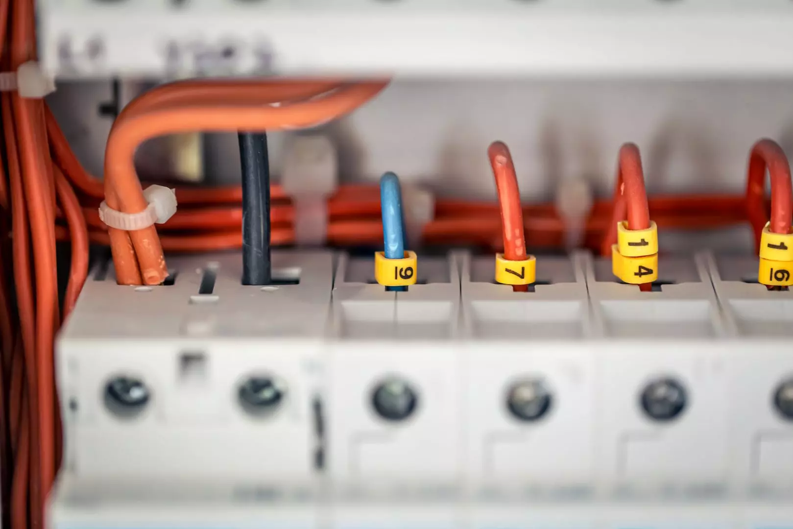 Commercial Electricians